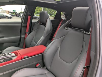 2025 Toyota CROWN SPORT 照片 44
