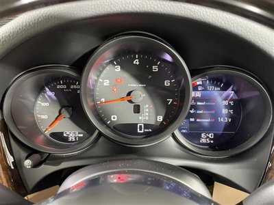 صورة مصغرة 8 لـ 2021 Porsche MACAN