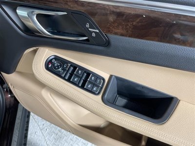 صورة مصغرة 12 لـ 2021 Porsche MACAN