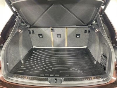 صورة مصغرة 32 لـ 2021 Porsche MACAN