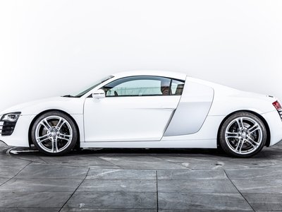 2011 AUDI R8 photo 5