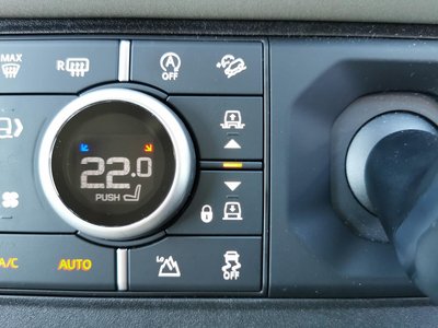 2022 LAND Rover DEFENDER photo 3