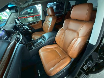 2018 Lexus LX thumbnail 44
