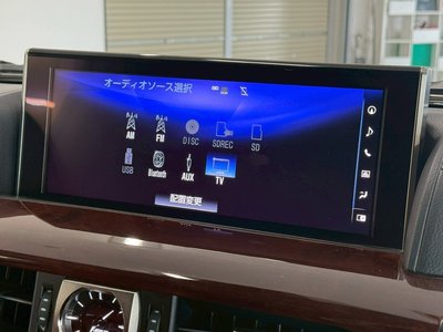 2018 Lexus LX thumbnail 31