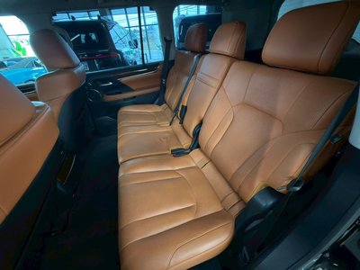 2018 Lexus LX thumbnail 52