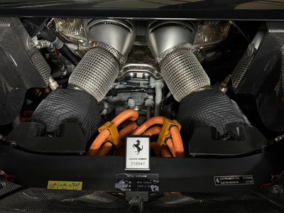 صورة 41 لـ 2026 Ferrari 296 GTS