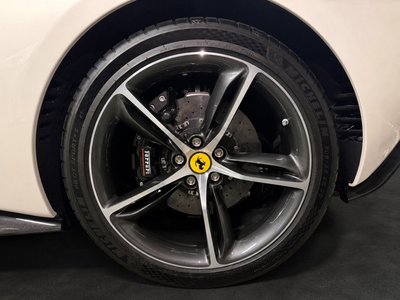 صورة 35 لـ 2026 Ferrari 296 GTS
