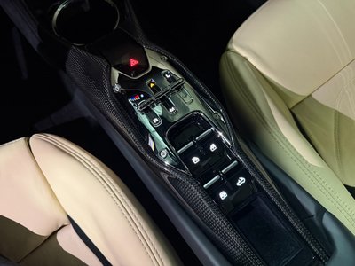 صورة 27 لـ 2026 Ferrari 296 GTS