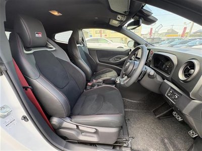 صورة 28 لـ 2025 Toyota GR YARIS