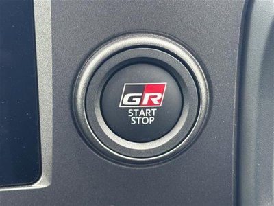 صورة 26 لـ 2025 Toyota GR YARIS