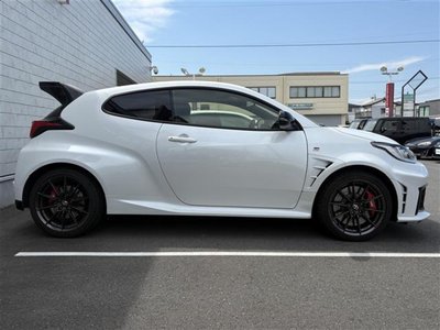 صورة 42 لـ 2025 Toyota GR YARIS