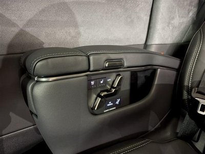 2024 Lexus LM 照片 17