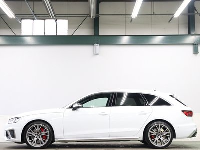 صورة 42 لـ 2021 AUDI S4 AVANT