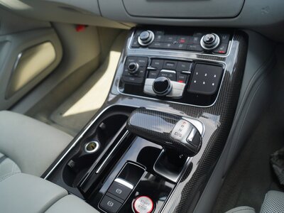 2015 AUDI S8 thumbnail 25