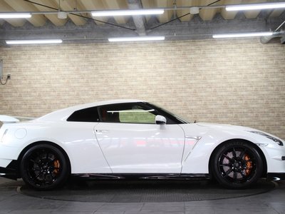 2023 Nissan GT-R 照片 8