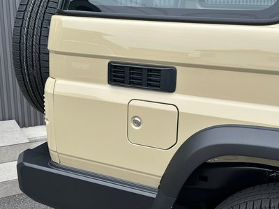2025 Toyota LAND CRUISER 70 thumbnail 25