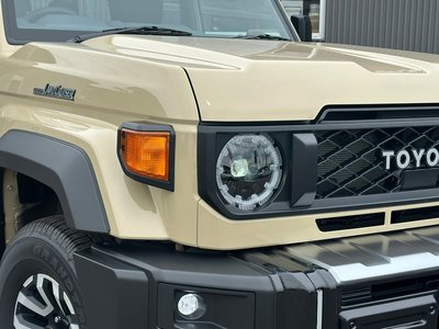 2025 Toyota LAND CRUISER 70 photo 10