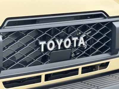 2025 Toyota LAND CRUISER 70 photo 15
