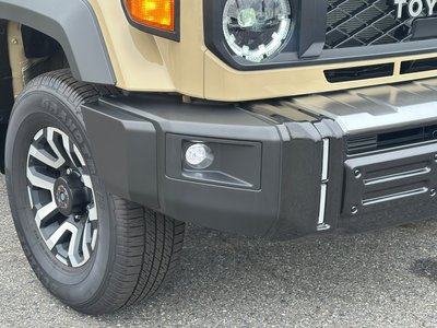 2025 Toyota LAND CRUISER 70 photo 12