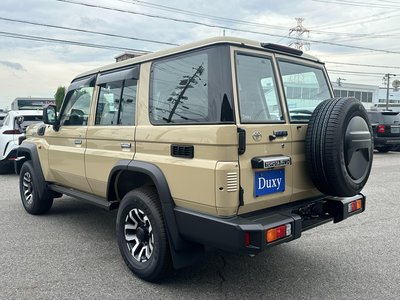 2025 Toyota LAND CRUISER 70 thumbnail 26
