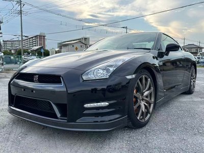 صورة 2 لـ 2013 Nissan GT-R