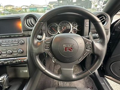 صورة 16 لـ 2013 Nissan GT-R