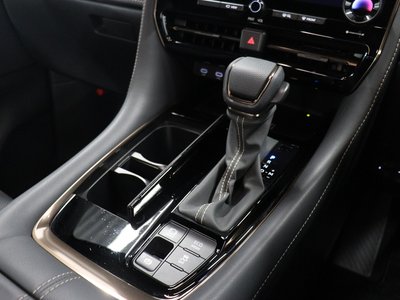 صورة 37 لـ 2024 Toyota ALPHARD