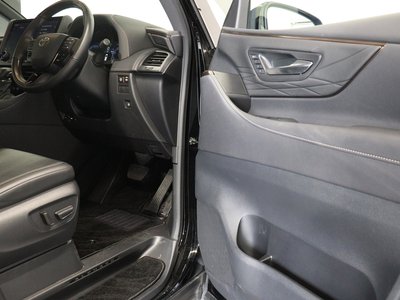 صورة 63 لـ 2024 Toyota ALPHARD