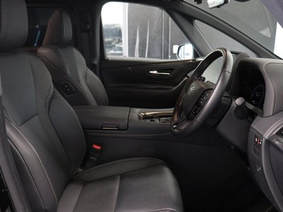صورة 65 لـ 2024 Toyota ALPHARD