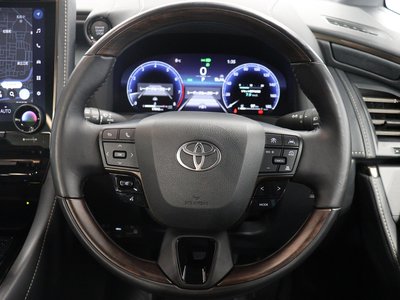صورة 23 لـ 2024 Toyota ALPHARD