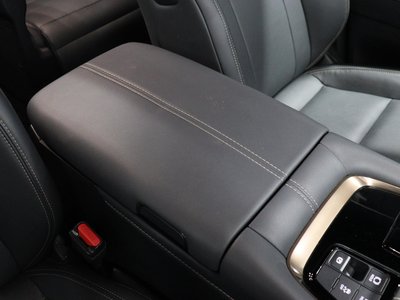 صورة 38 لـ 2024 Toyota ALPHARD