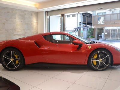 صورة 15 لـ 2026 Ferrari 296 GTS