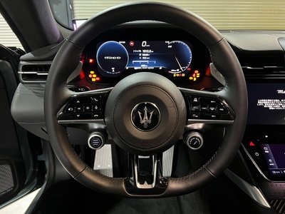 صورة 10 لـ 2025 Maserati GRANTURISMO