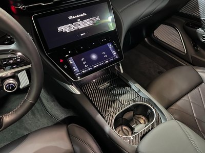 صورة 11 لـ 2025 Maserati GRANTURISMO