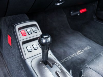 صورة مصغرة 68 لـ 1995 Porsche 911