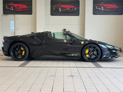 صورة 9 لـ 2023 Ferrari SF90 SPIDER