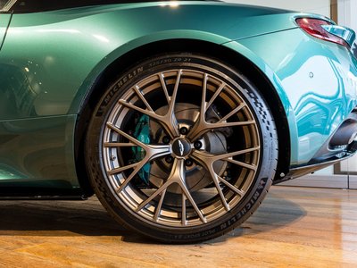 2024 Aston Martin DB12 — миниатюра 11