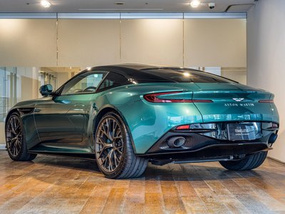 2024 Aston Martin DB12 — миниатюра 5
