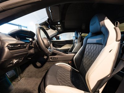 2024 Aston Martin DB12 — миниатюра 16
