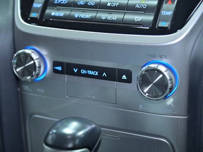 2016 Toyota LAND CRUISER 200 照片 33