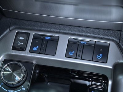 2016 Toyota LAND CRUISER 200 照片 34