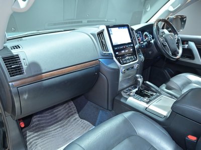 2016 Toyota LAND CRUISER 200 照片 10