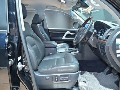 2016 Toyota LAND CRUISER 200 照片 13