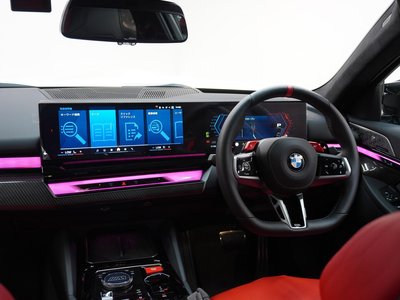 صورة مصغرة 15 لـ 2025 BMW M5