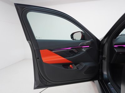 صورة مصغرة 46 لـ 2025 BMW M5