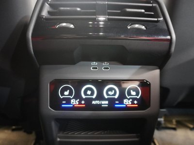 صورة مصغرة 56 لـ 2025 BMW M5