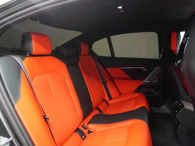 صورة مصغرة 52 لـ 2025 BMW M5