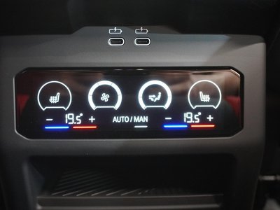 صورة مصغرة 55 لـ 2025 BMW M5