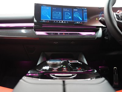 صورة مصغرة 38 لـ 2025 BMW M5