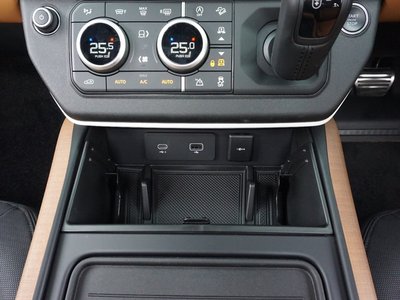2022 LAND Rover DEFENDER thumbnail 53